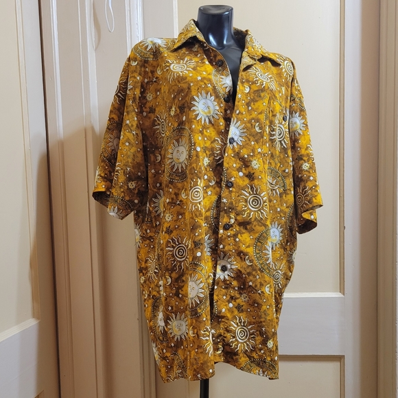 Vintage "Trust" Brand Button Up Celestial Pattern Men's Shirt - Picture 1 of 4